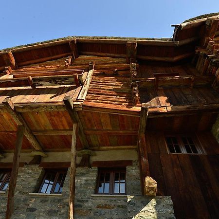 Rifugio Vieux Crest Hotel Champoluc Buitenkant foto