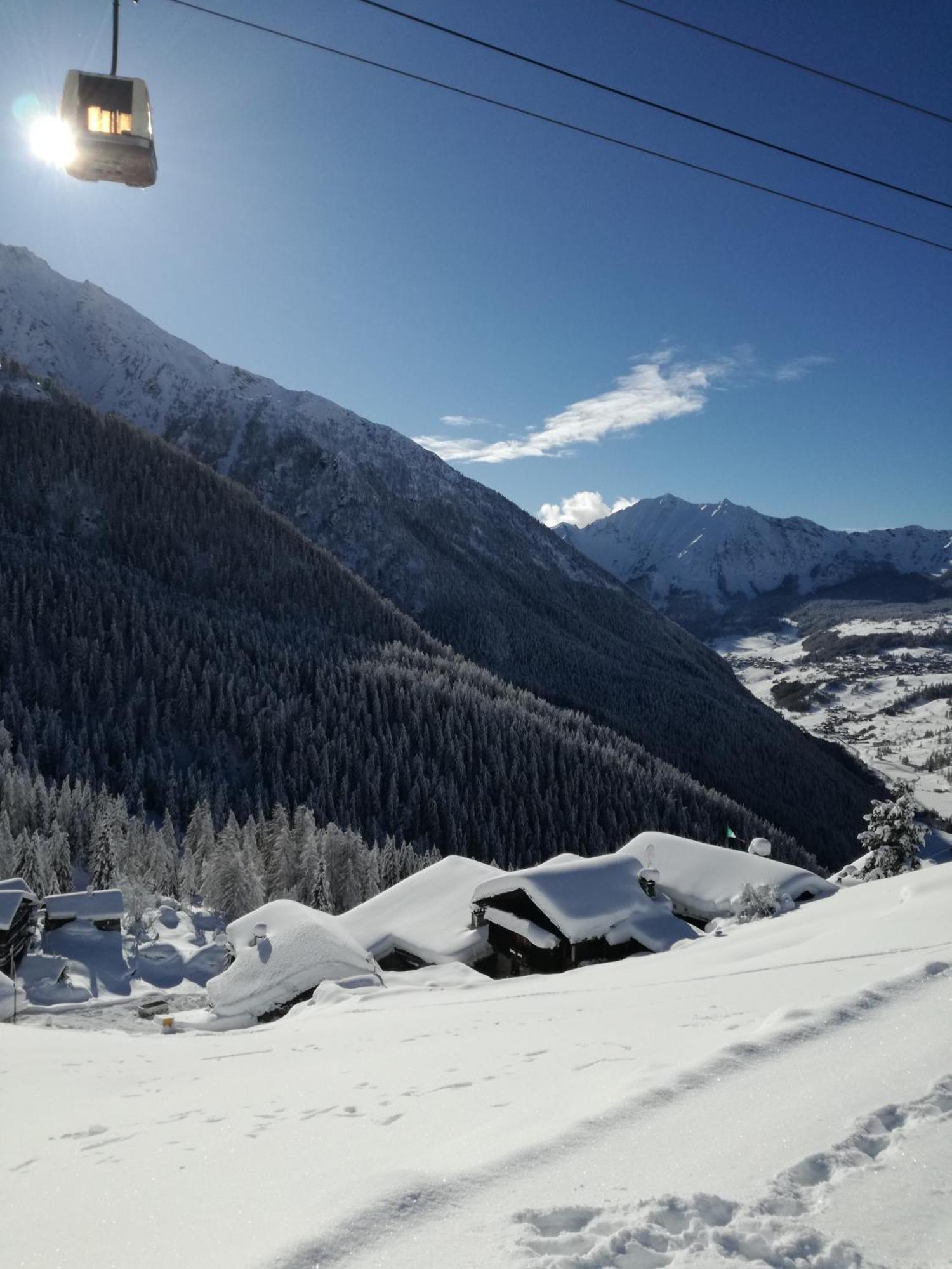 Rifugio Vieux Crest Hotel Champoluc Buitenkant foto